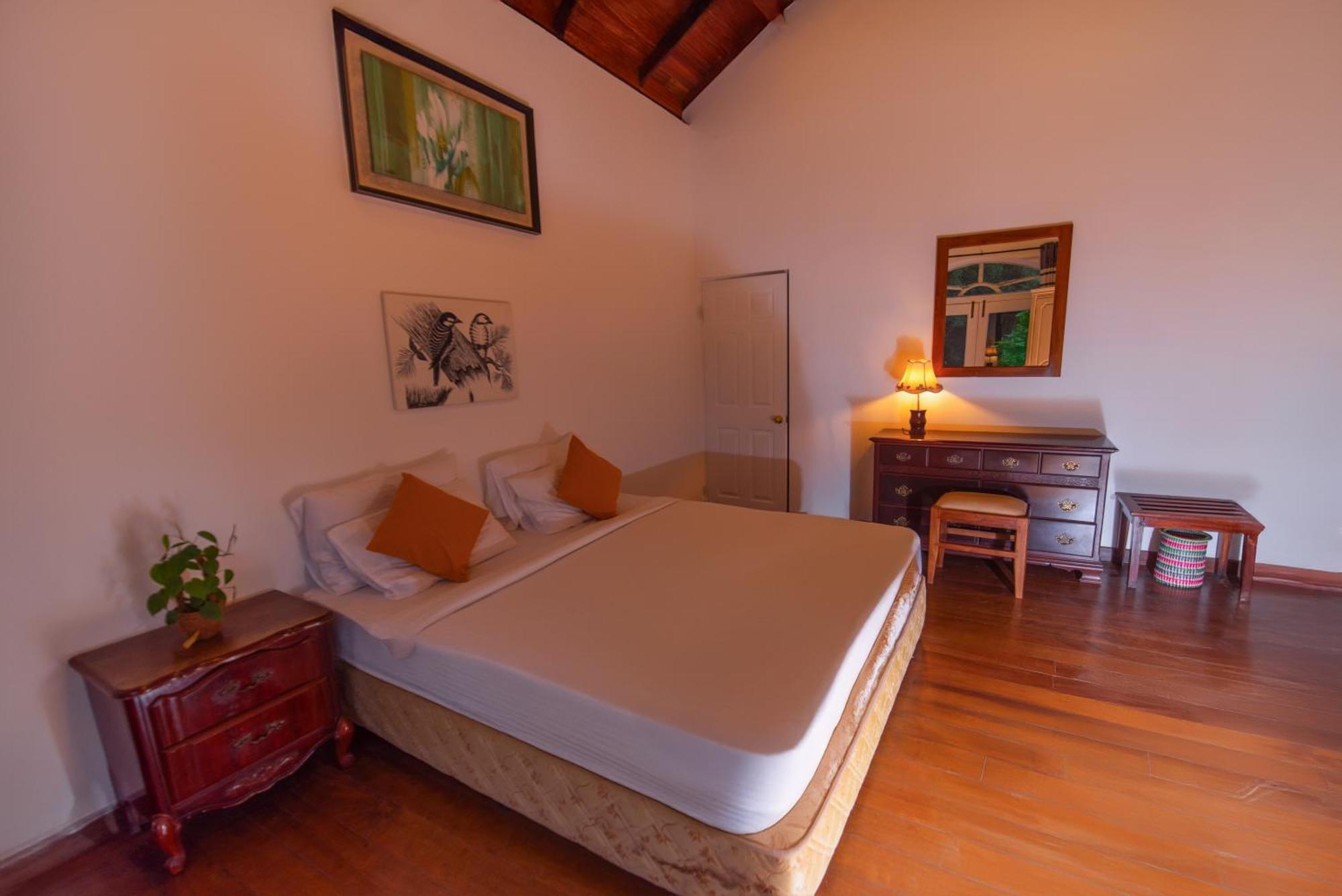 Chaminrich Villa Kandy Bagian luar foto